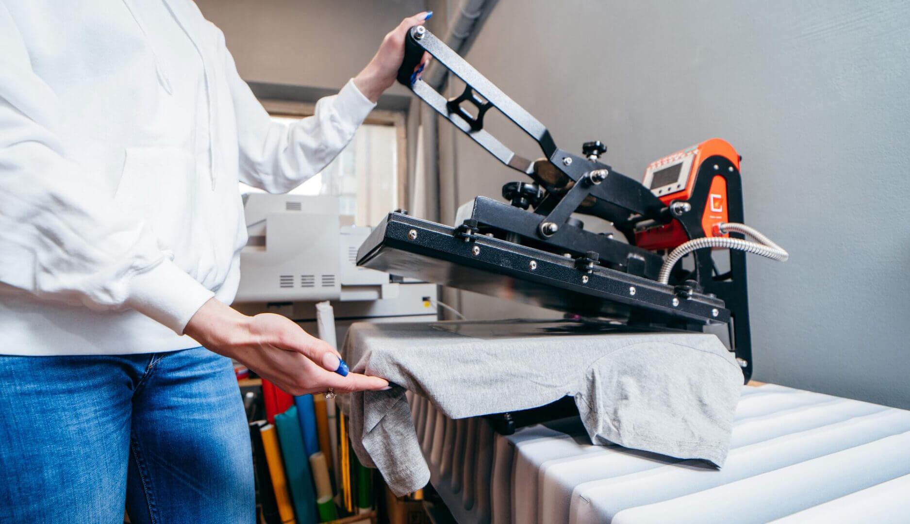 Screen Printing Vs Heat Transfer: What's Right for Your Needs?
