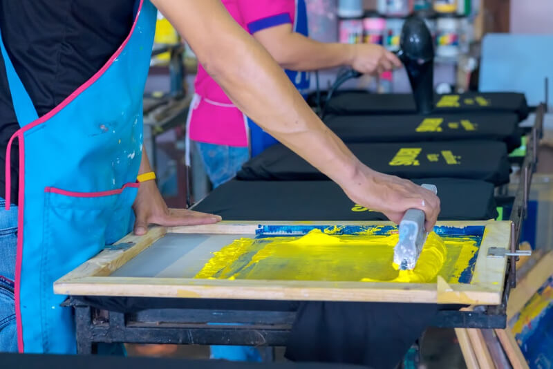 Screen Printing vs DTF Printing